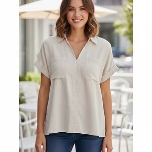 Max Studio Blouse Small Beige Rayon Blend Short Sleeve V-Neck Pocket‎ Utility S
